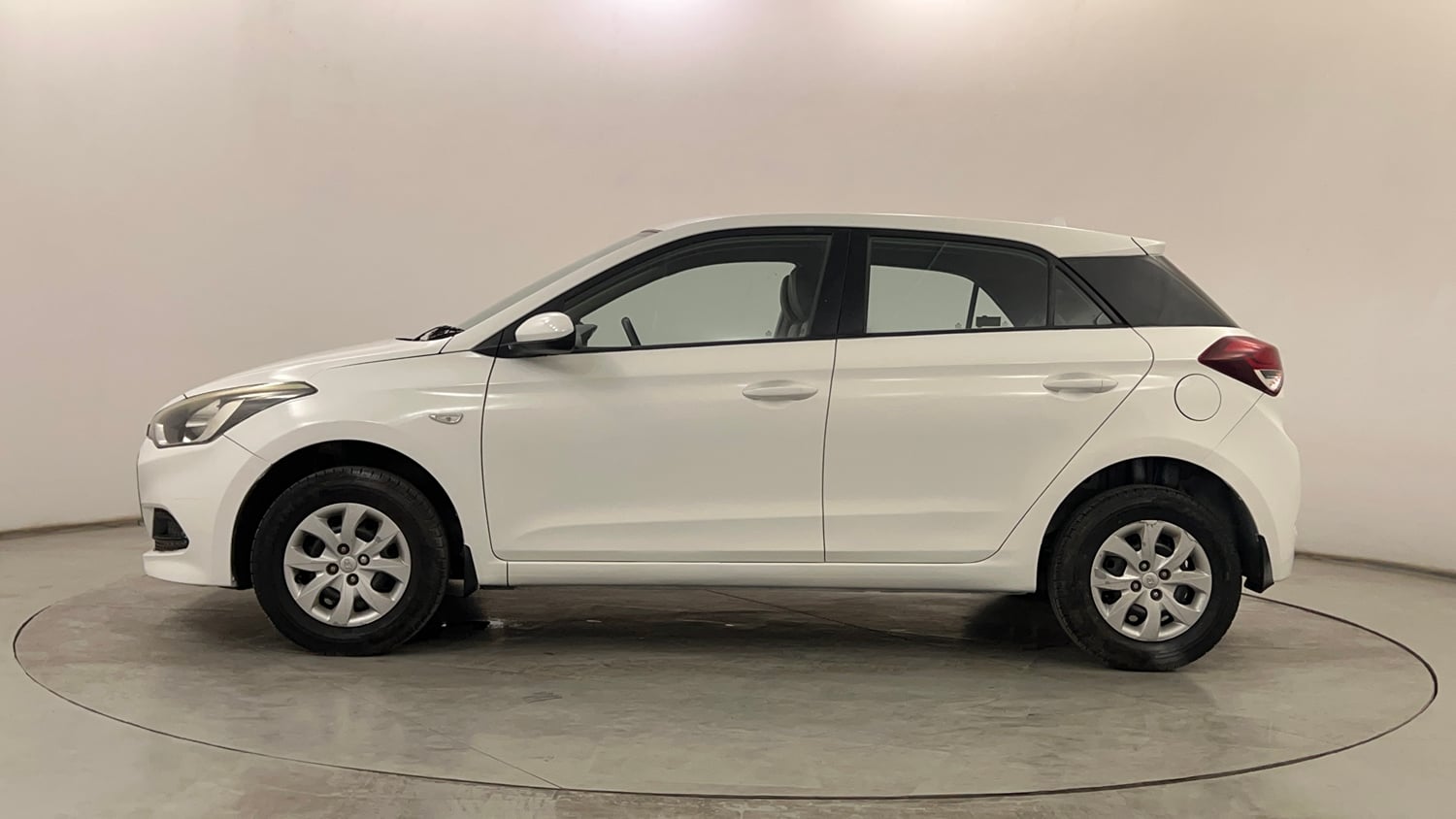 Used 2015 Hyundai Elite i20 Magna 1.2 Petrol Manual exterior LEFT SIDE VIEW