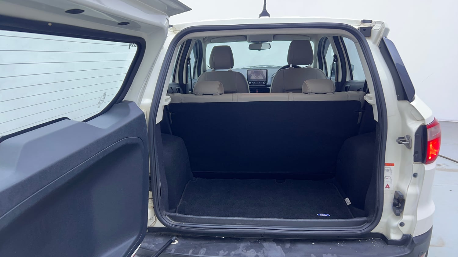 Used 2021 Ford EcoSport Trend 1.5L TDCi Diesel Manual interior DICKY INSIDE VIEW