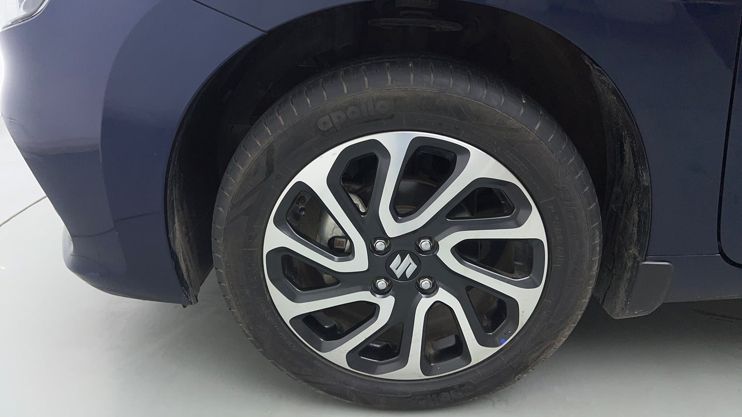 Used 2025 Maruti Suzuki Baleno Alpha MT Petrol Manual tyres LEFT FRONT TYRE RIM VIEW