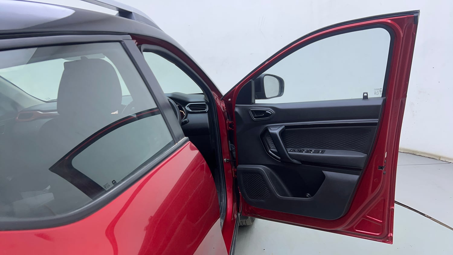 Used 2023 Renault Kiger RXZ AMT Petrol Automatic interior RIGHT FRONT DOOR OPEN VIEW