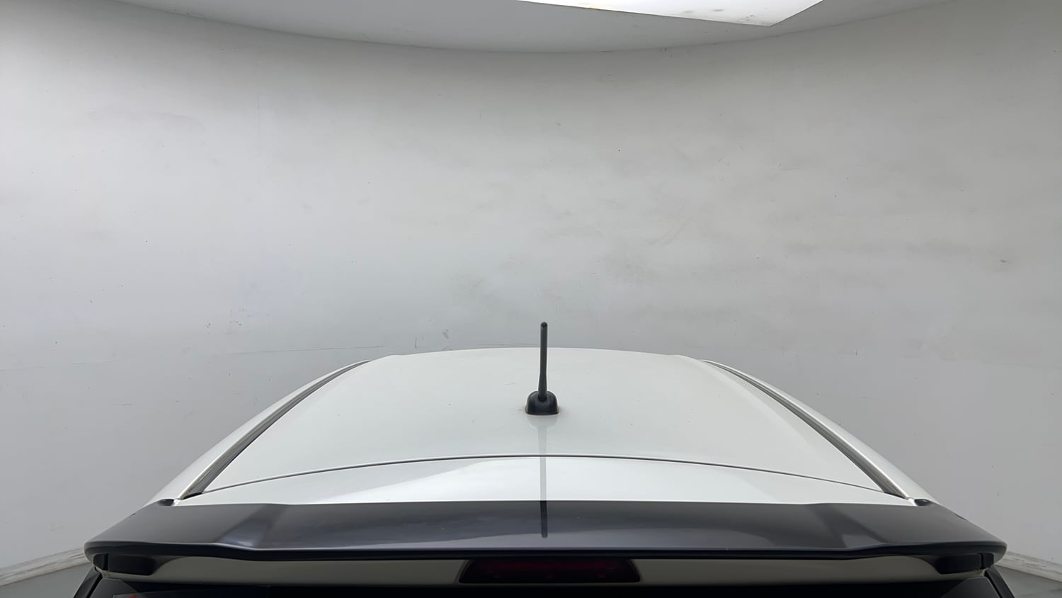Used 2022 Maruti Suzuki Swift LXi Petrol Manual exterior EXTERIOR ROOF VIEW