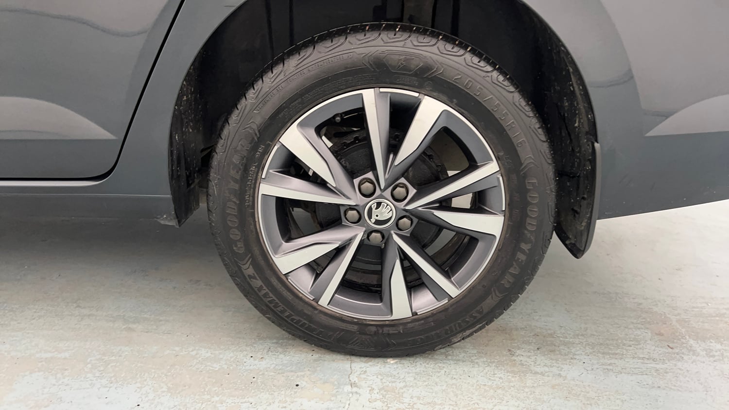 Used 2023 Skoda Slavia Style 1.5L TSI DSG Petrol Automatic tyres LEFT REAR TYRE RIM VIEW