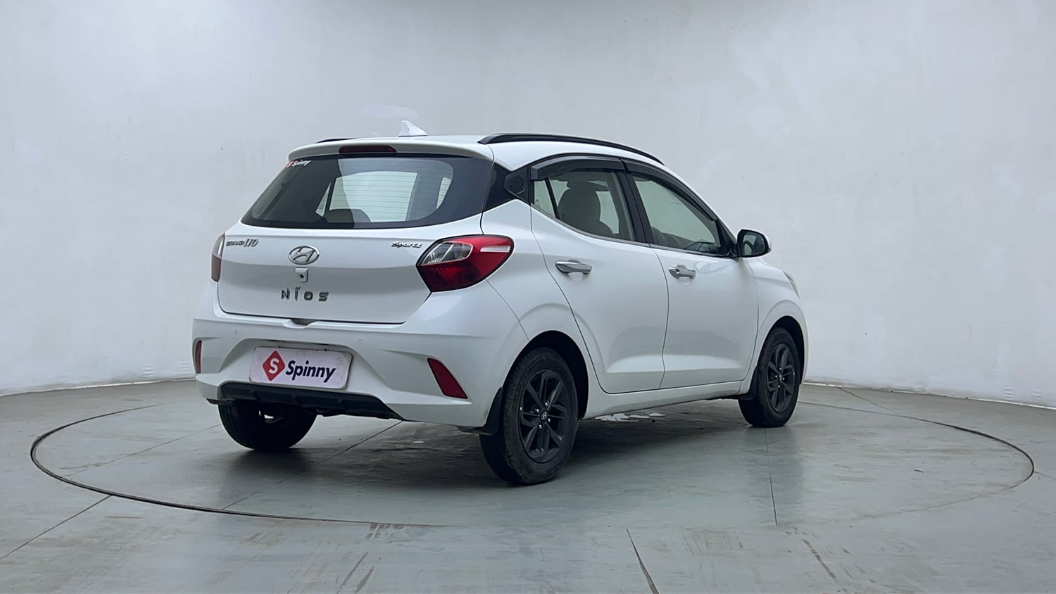 Used 2020 Hyundai Grand i10 Nios Sportz AMT 1.2 Kappa VTVT Petrol Automatic exterior RIGHT REAR CORNER VIEW