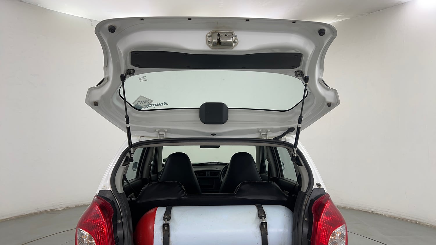Used 2021 Maruti Suzuki Alto 800 LXi CNG Cng Manual interior DICKY DOOR OPEN VIEW