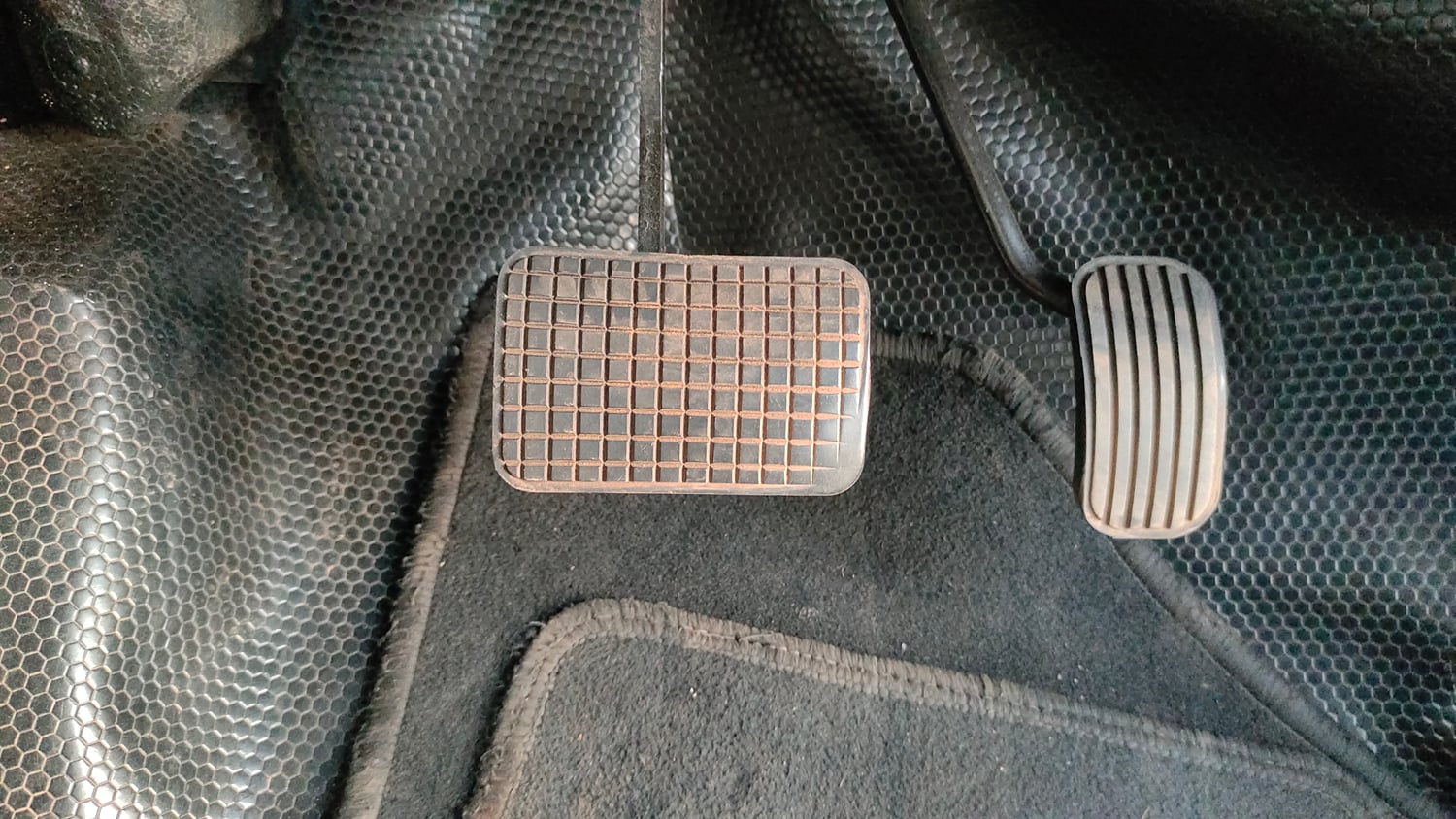 Used 2023 Tata Tiago XZA Plus Petrol Automatic interior PEDALS VIEW