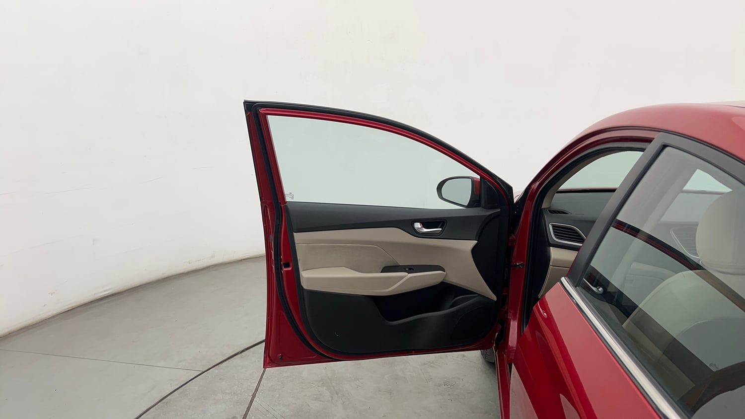 Used 2019 Hyundai Verna SX 1.6 VTVT Petrol Manual interior LEFT FRONT DOOR OPEN VIEW