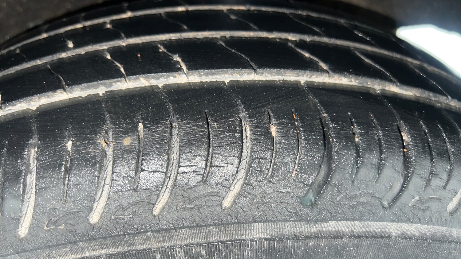 Used 2019 Maruti Suzuki Baleno Delta Petrol Manual tyres LEFT REAR TYRE TREAD VIEW