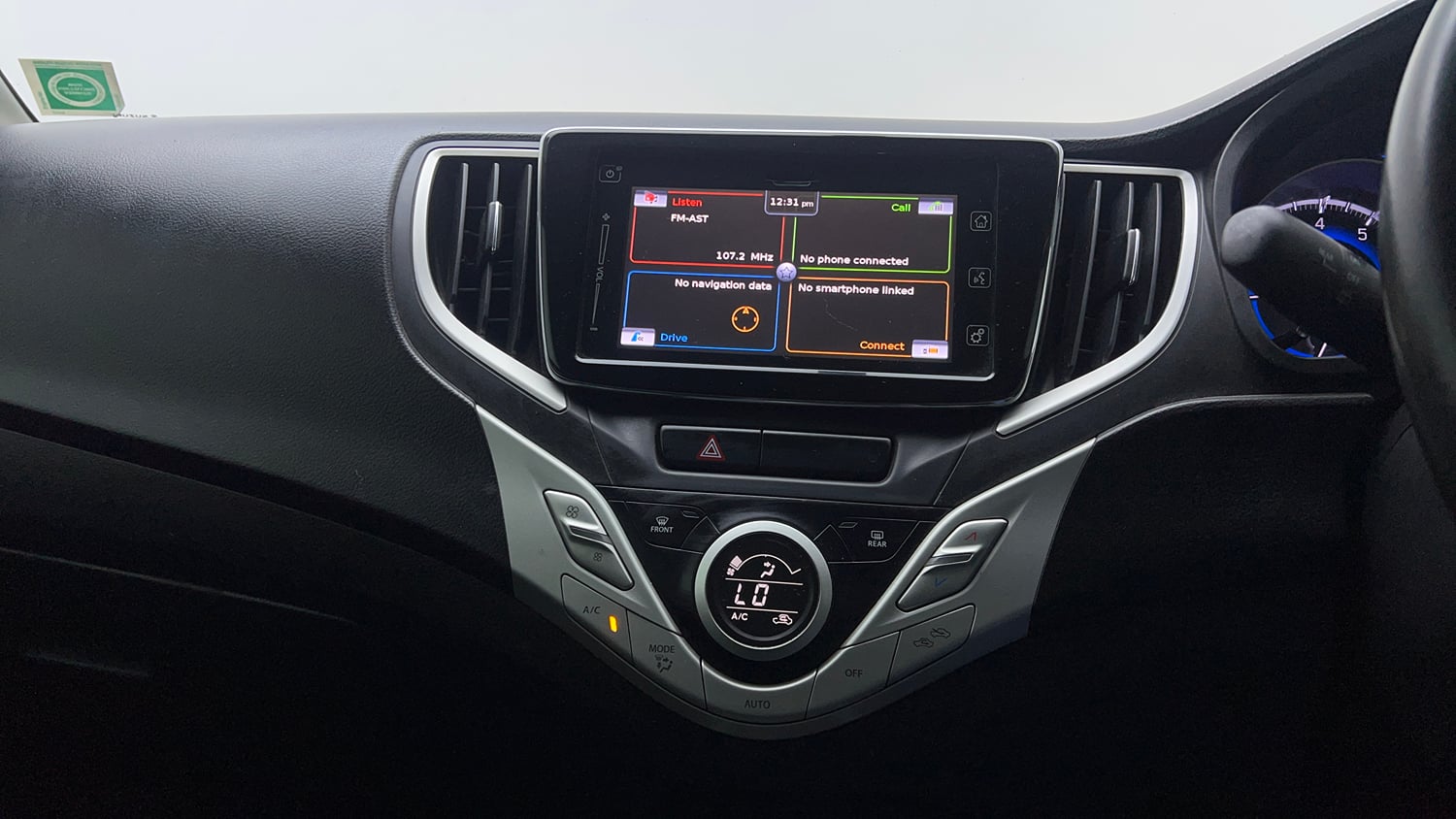 Used 2017 Maruti Suzuki Baleno Alpha 1.2 Petrol Manual interior MUSIC SYSTEM & AC CONTROL VIEW
