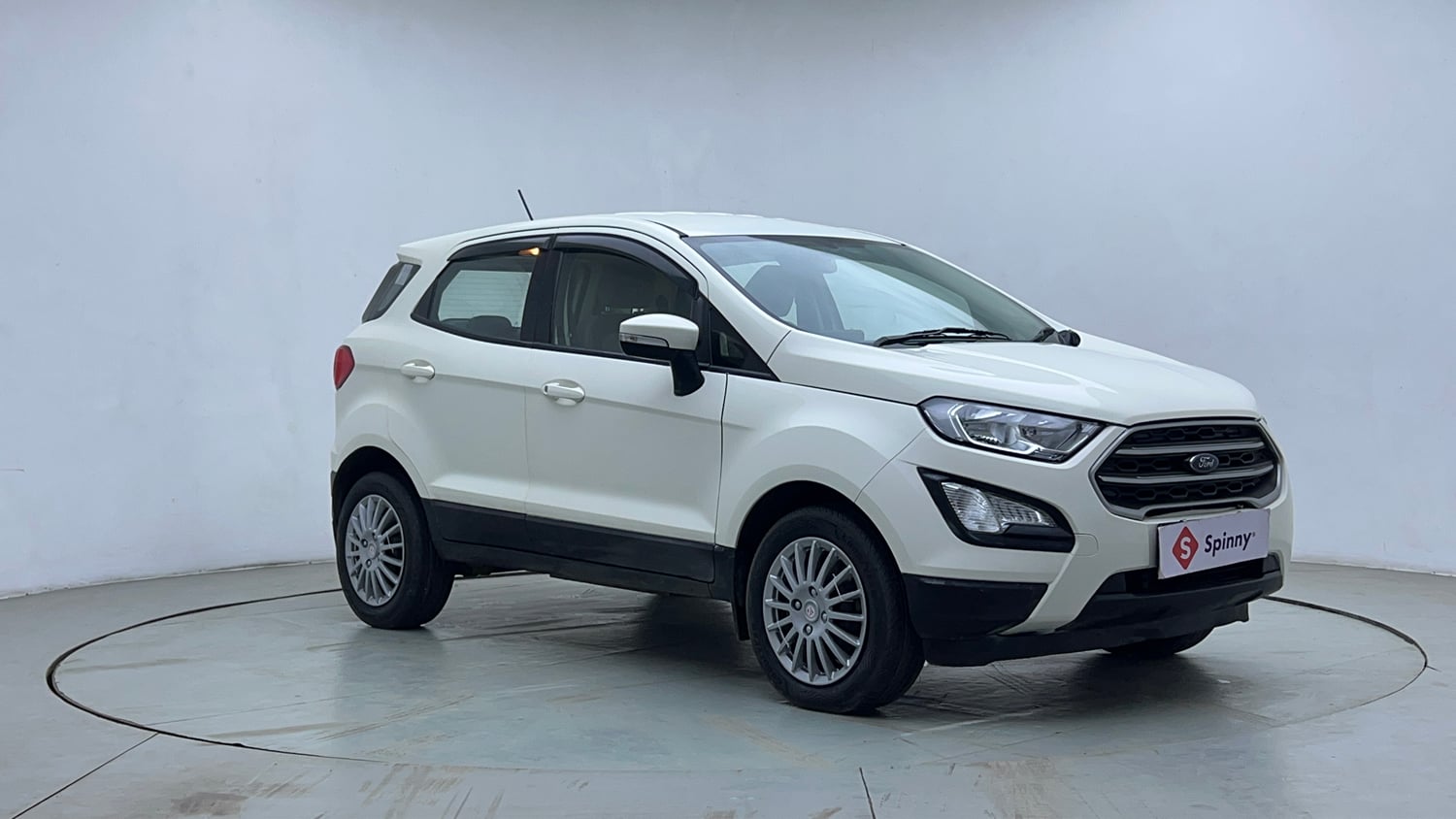 Used 2021 Ford EcoSport Trend 1.5L TDCi Diesel Manual exterior RIGHT FRONT CORNER VIEW