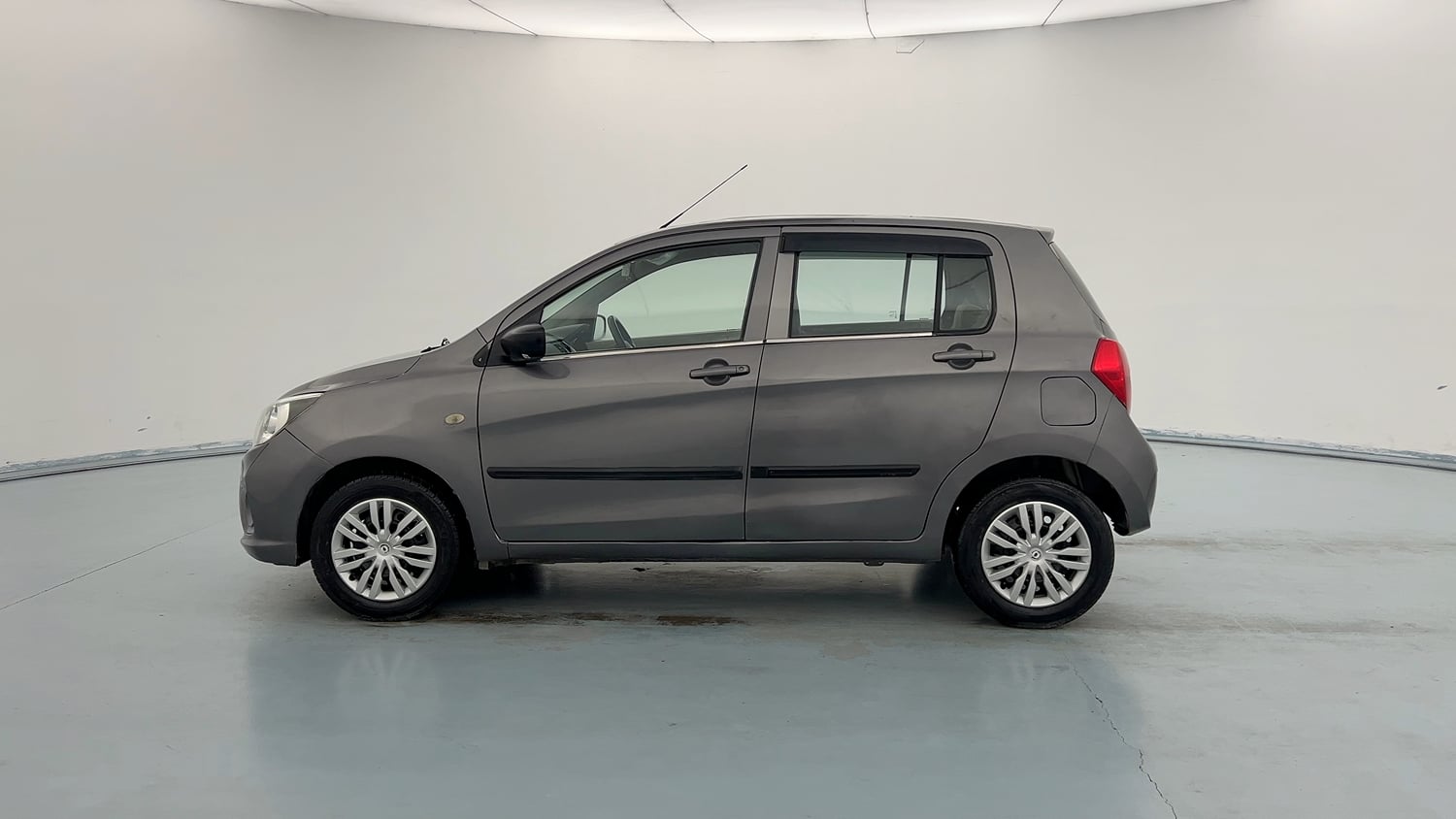 Used 2017 Maruti Suzuki Celerio VXi Petrol Manual exterior LEFT SIDE VIEW