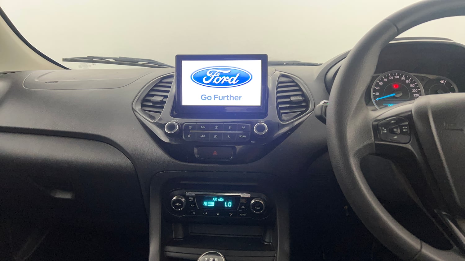 Used 2019 Ford Figo Titanium 1.2 Ti-VCT MT Petrol Manual interior MUSIC SYSTEM & AC CONTROL VIEW