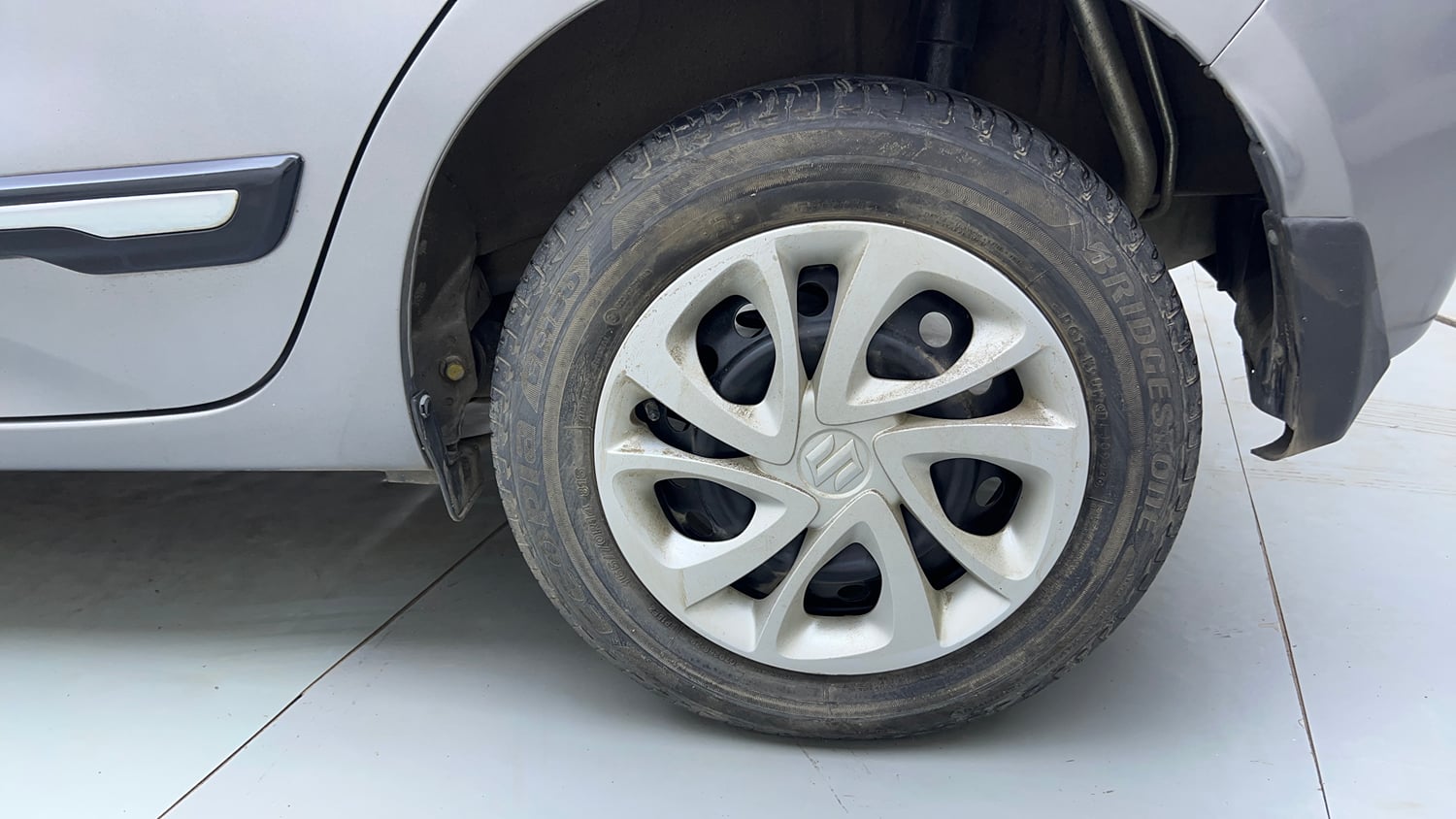 Used 2023 Maruti Suzuki Celerio ZXi Petrol Manual tyres LEFT REAR TYRE RIM VIEW