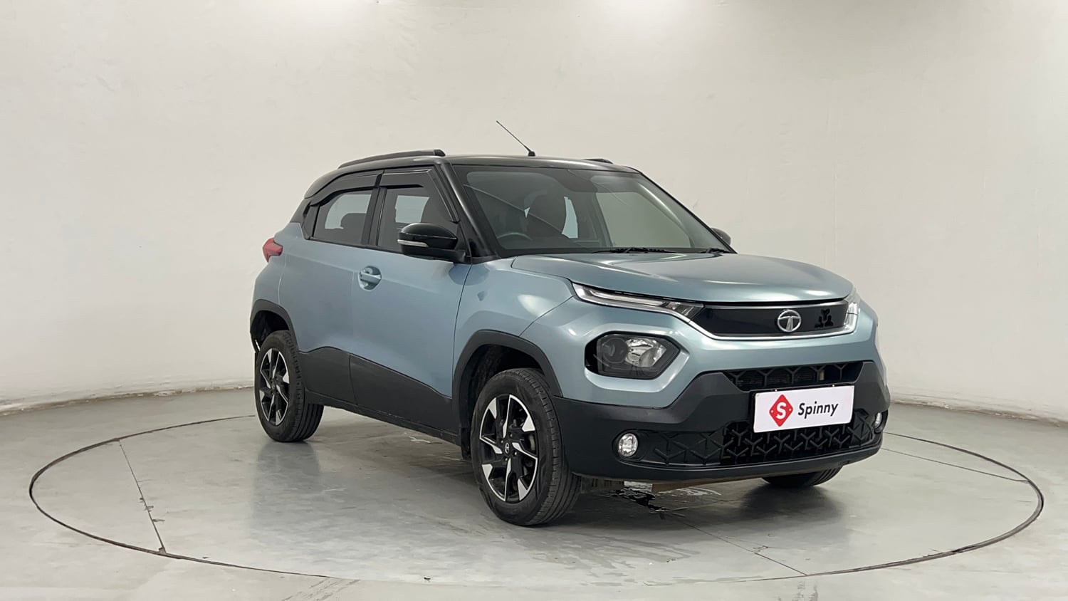 Used 2023 Tata Punch Creative Dual Tone Petrol Manual exterior RIGHT FRONT CORNER VIEW