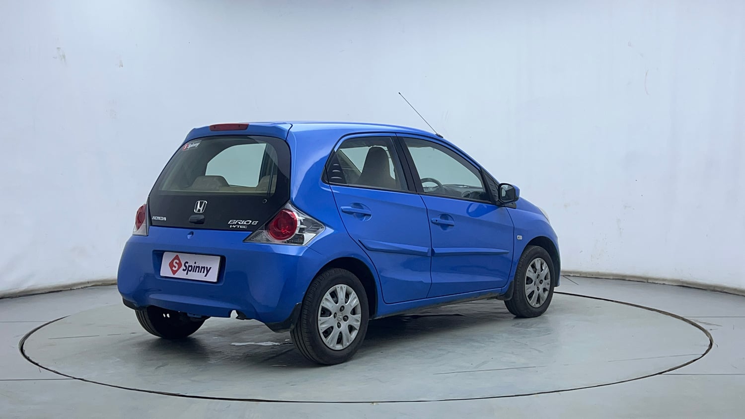 Used 2013 Honda Brio S MT Petrol Manual exterior RIGHT REAR CORNER VIEW