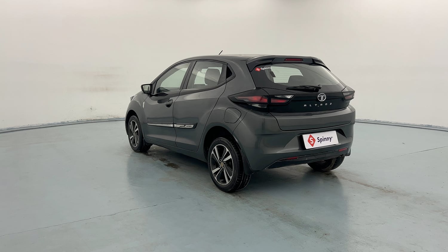 Used 2022 Tata Altroz XZ Petrol Petrol Manual exterior LEFT REAR CORNER VIEW