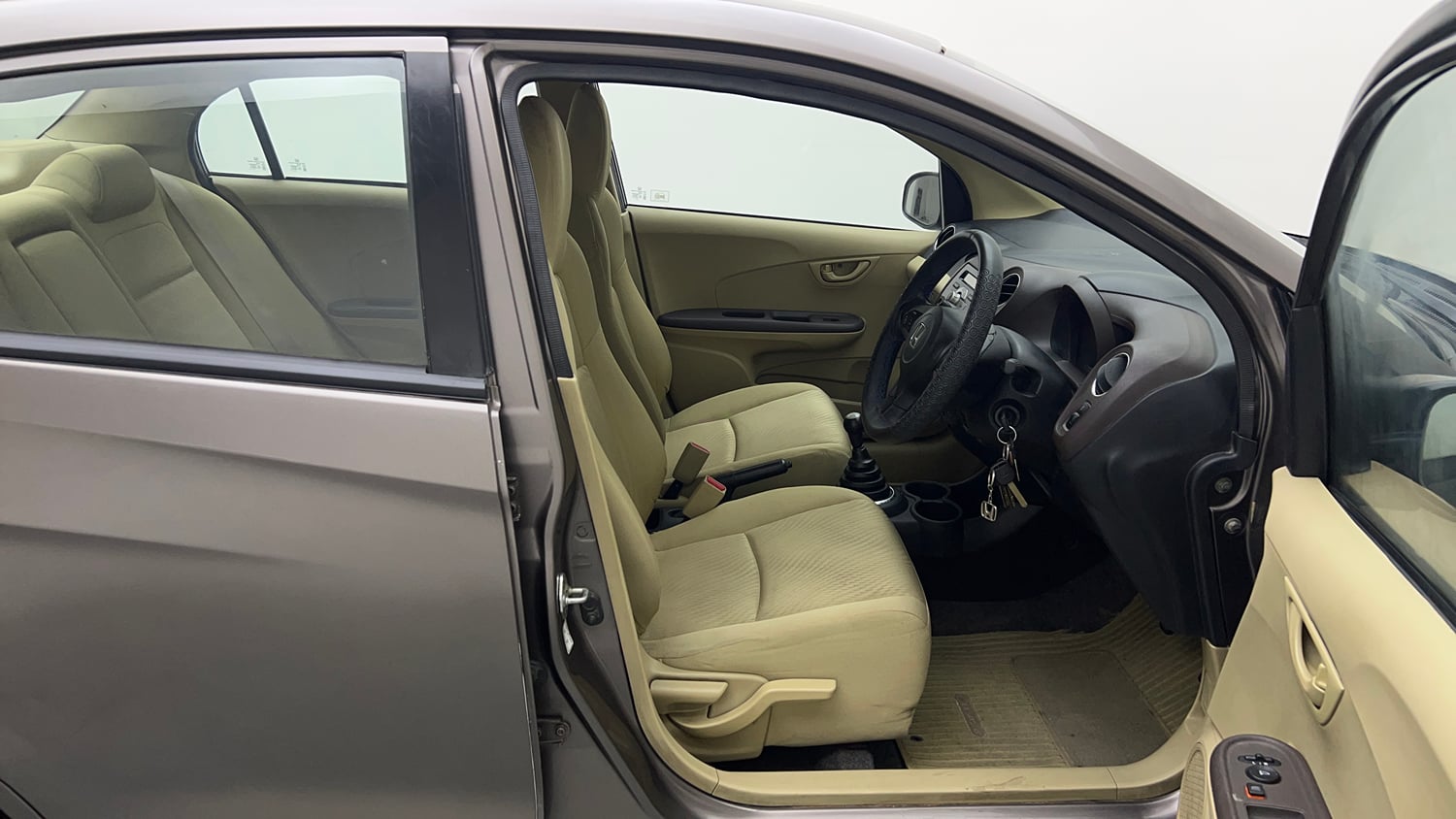 Used 2013 Honda Amaze 1.2 S i-VTEC Petrol Manual interior RIGHT SIDE FRONT DOOR CABIN VIEW