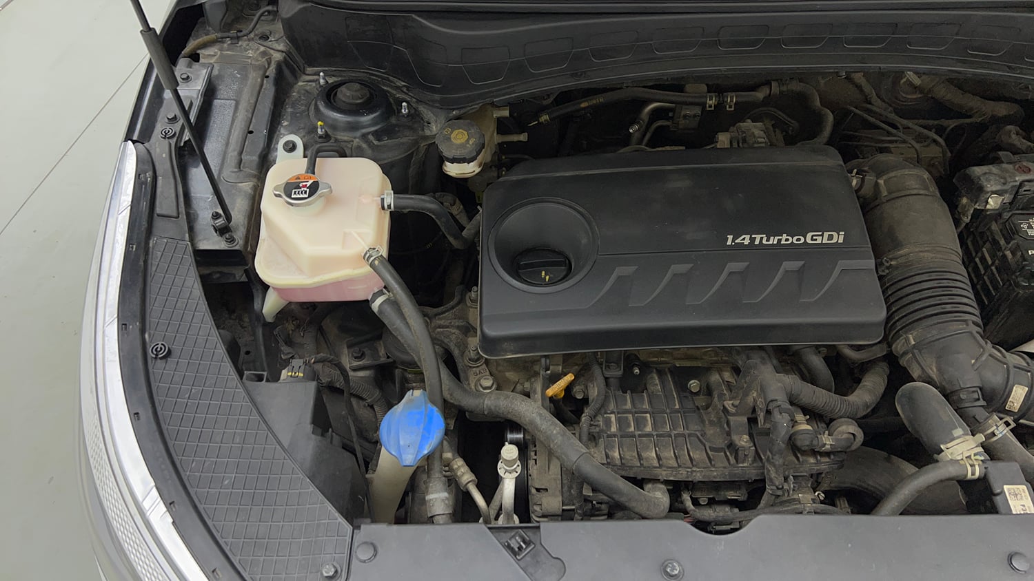 Used 2022 Kia Seltos GTX Plus 1.4 DCT Petrol Automatic engine ENGINE RIGHT SIDE VIEW