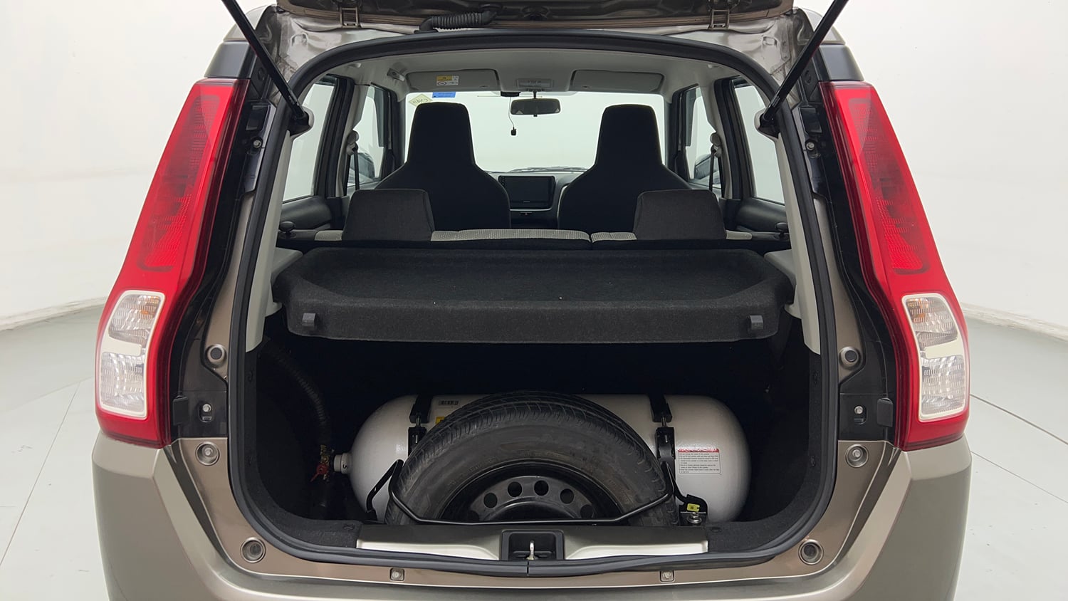 Used 2025 Maruti Suzuki Wagon R VXI 1.0 CNG Cng Manual interior DICKY INSIDE VIEW