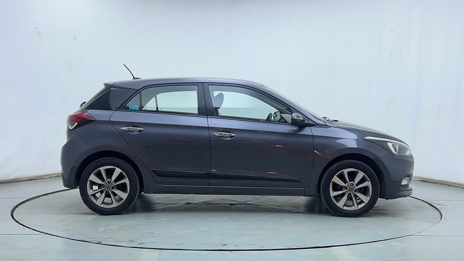 Used 2017 Hyundai Elite i20 Asta 1.2 Petrol Manual exterior RIGHT SIDE VIEW