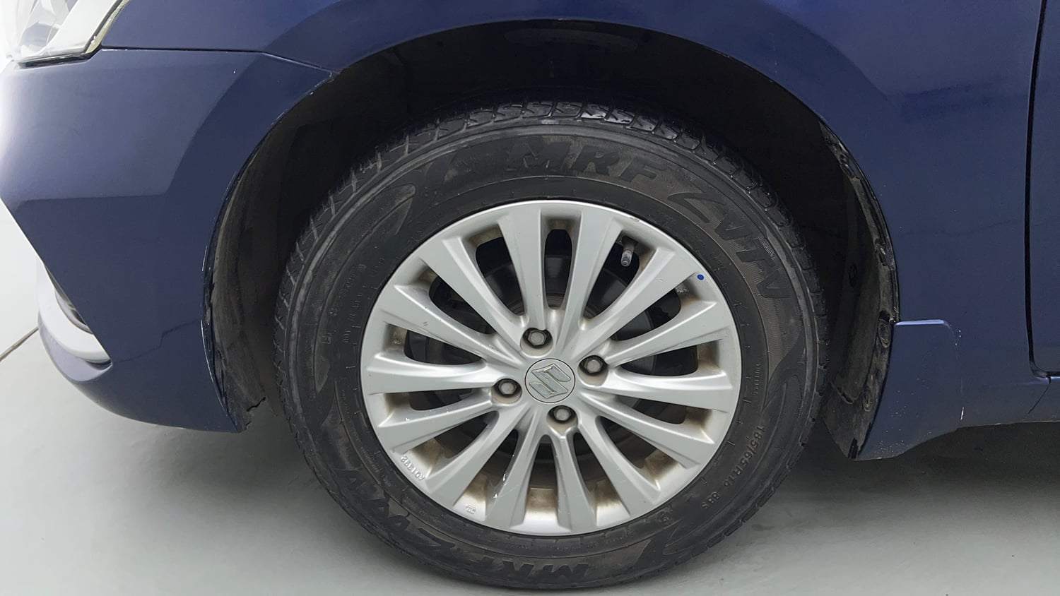 Used 2020 Maruti Suzuki Ciaz Delta Hybrid 1.5 Petrol Manual tyres LEFT FRONT TYRE RIM VIEW