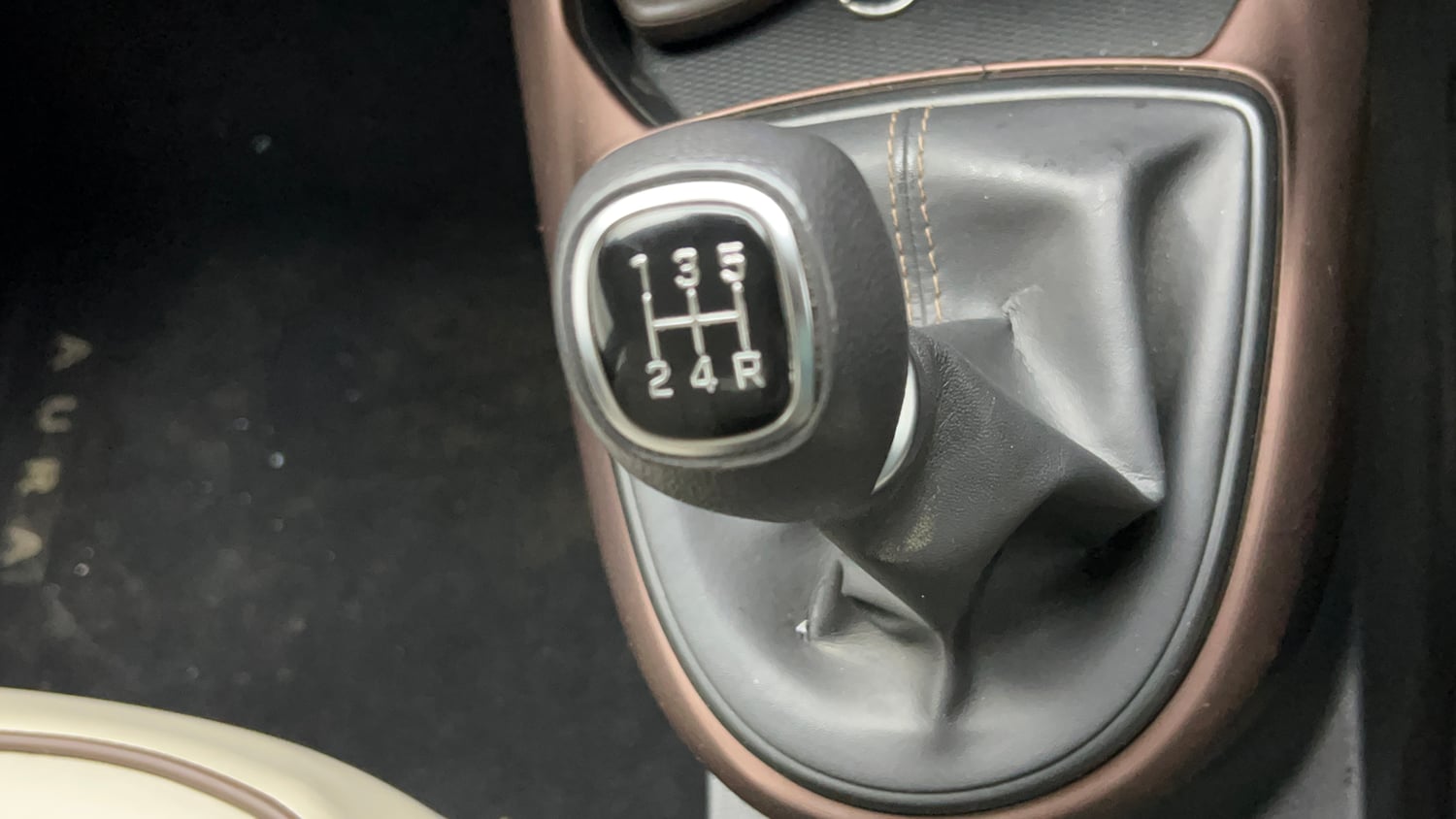 Used 2020 Hyundai Aura SX 1.2 Petrol Petrol Manual interior GEAR  KNOB VIEW