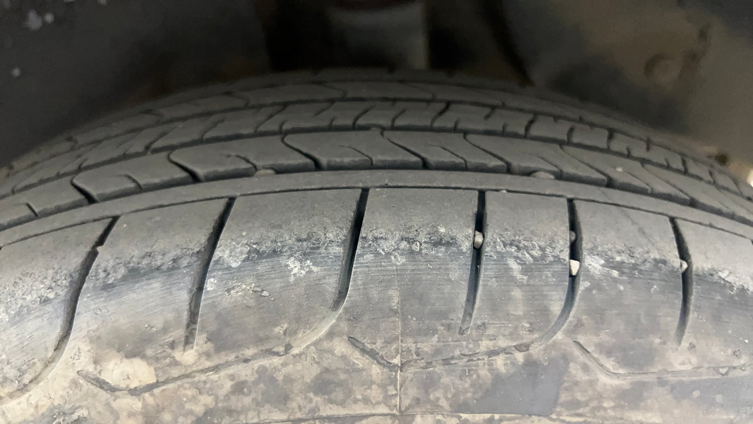 Used 2015 Hyundai Creta 1.6 SX Plus AT Diesel Automatic tyres LEFT REAR TYRE TREAD VIEW