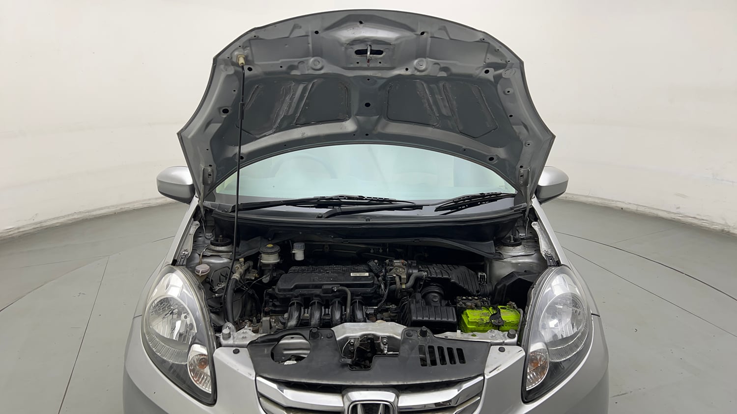 Used 2014 Honda Amaze 1.2 EX i-VTEC Petrol Manual engine ENGINE & BONNET OPEN FRONT VIEW