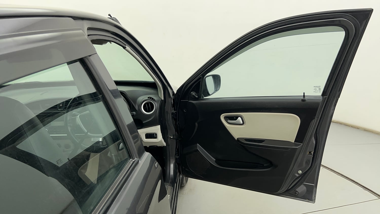 Used 2020 Maruti Suzuki Alto 800 VXi Petrol Manual interior RIGHT FRONT DOOR OPEN VIEW