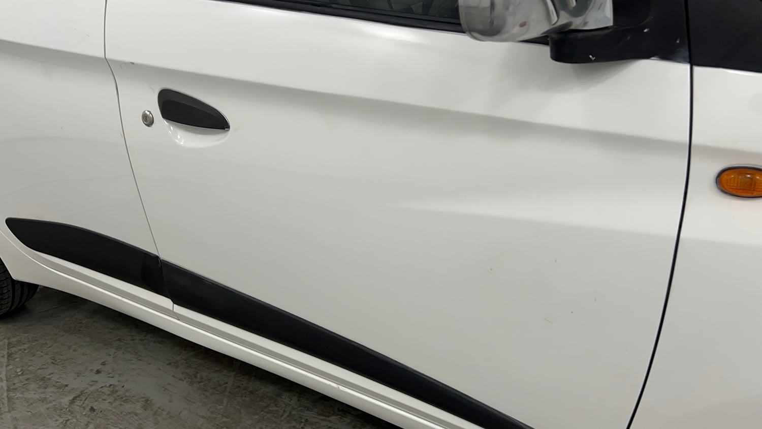 Used 2018 Hyundai Eon Magna + Petrol Manual dents MINOR SCRATCH