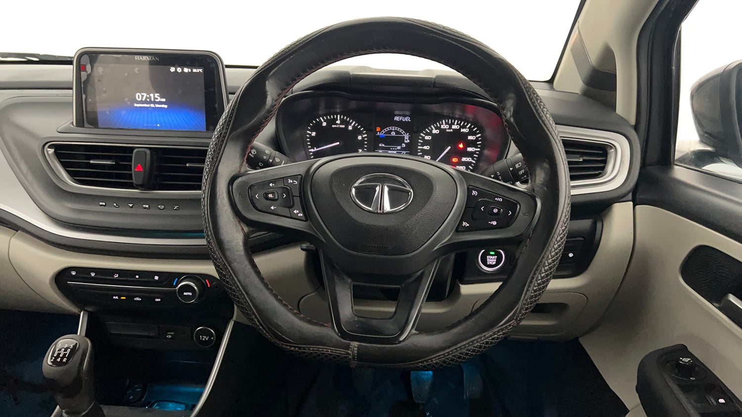 Used 2022 Tata Altroz XZ Petrol Petrol Manual interior STEERING VIEW