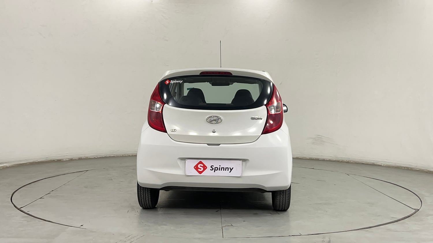 Used 2016 Hyundai Eon 1.0 Kappa Magna + (O) Petrol Manual exterior BACK VIEW