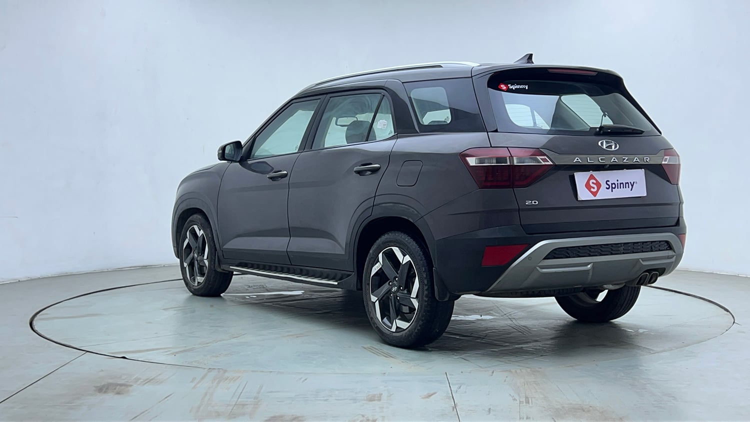 Used 2021 Hyundai Alcazar Platinum (O) 6 STR 2.0 Petrol AT Petrol Automatic exterior LEFT REAR CORNER VIEW
