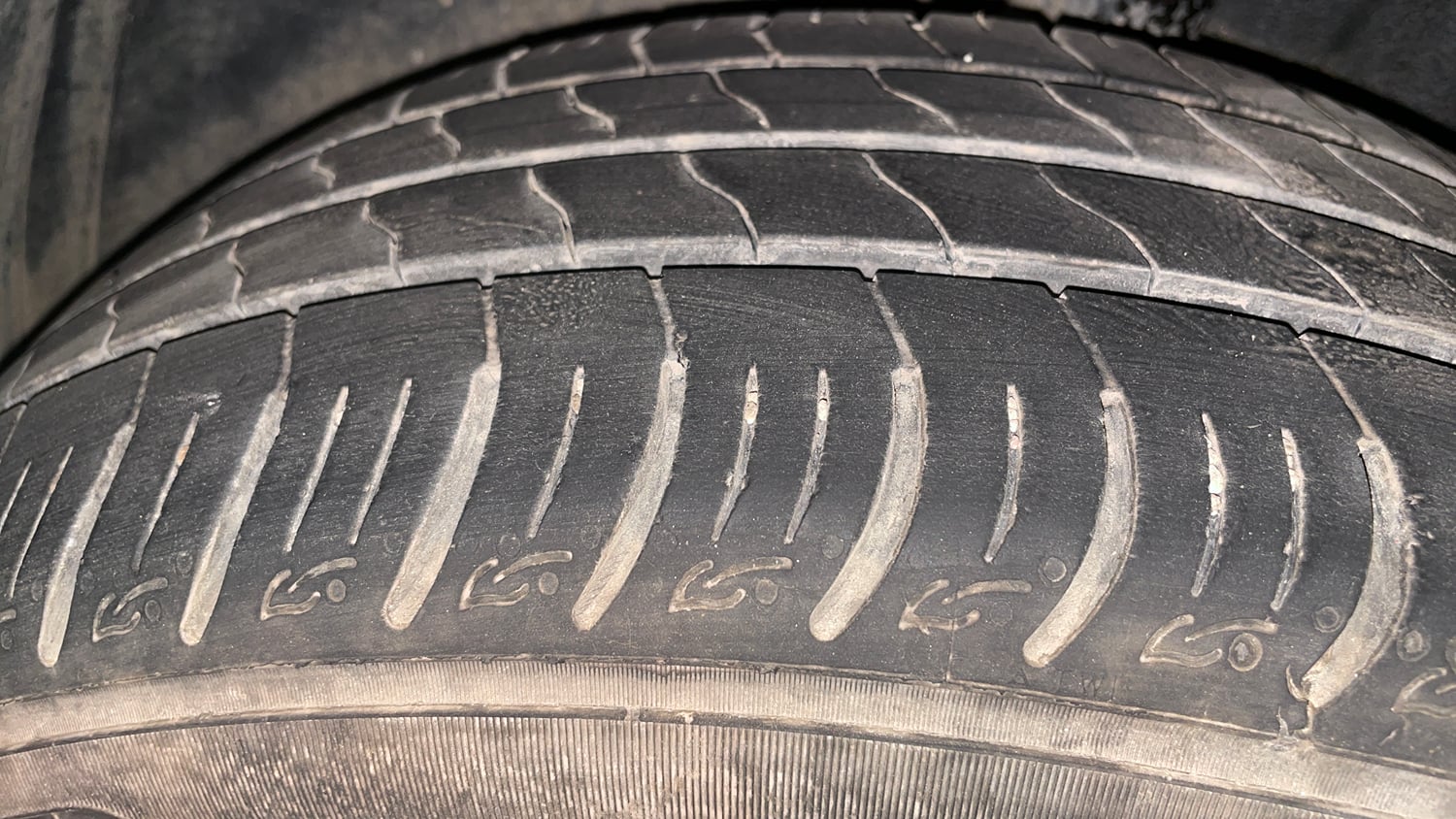 Used 2022 Tata Altroz XZ Petrol Petrol Manual tyres RIGHT REAR TYRE TREAD VIEW