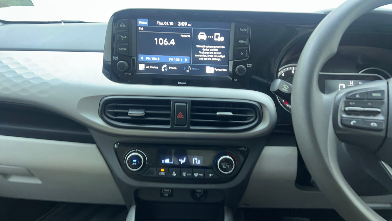 Used 2020 Hyundai Grand i10 Nios Sportz AMT 1.2 Kappa VTVT Petrol Automatic top_features Touch screen infotainment system