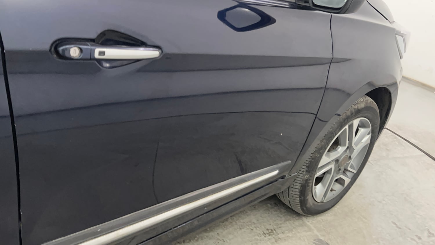 Used 2022 Tata Tigor XZ Plus Petrol Manual dents MINOR DENT