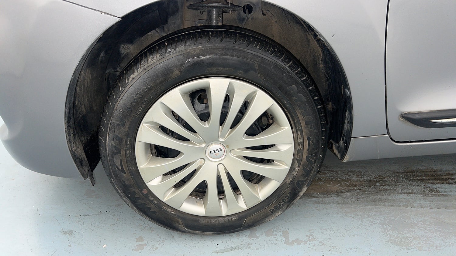 Used 2022 Maruti Suzuki Baleno Delta Petrol Manual tyres LEFT FRONT TYRE RIM VIEW