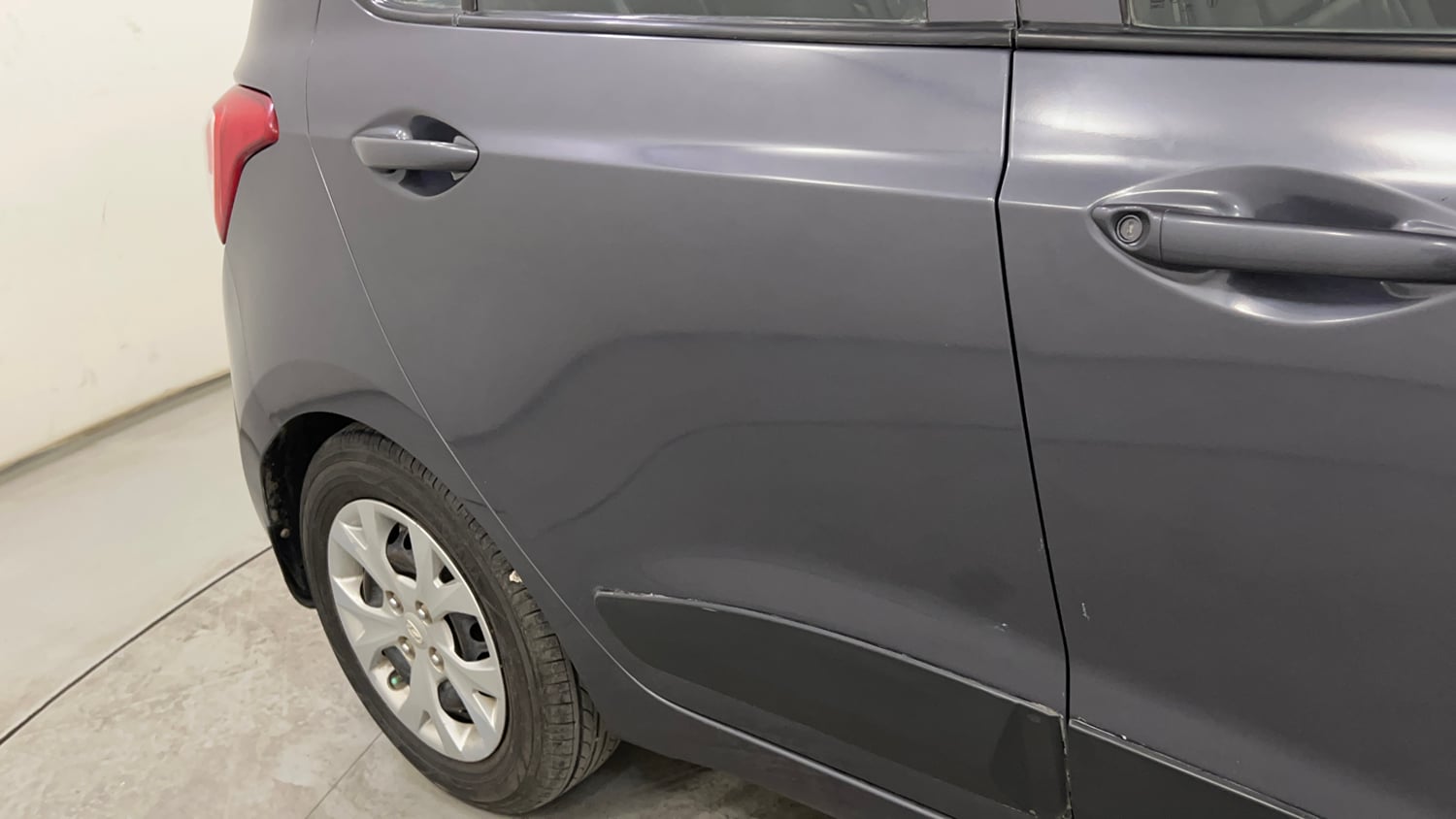 Used 2016 Hyundai Grand i10 Magna 1.2 Kappa VTVT CNG (outside fitted) Cng Manual dents MINOR SCRATCH