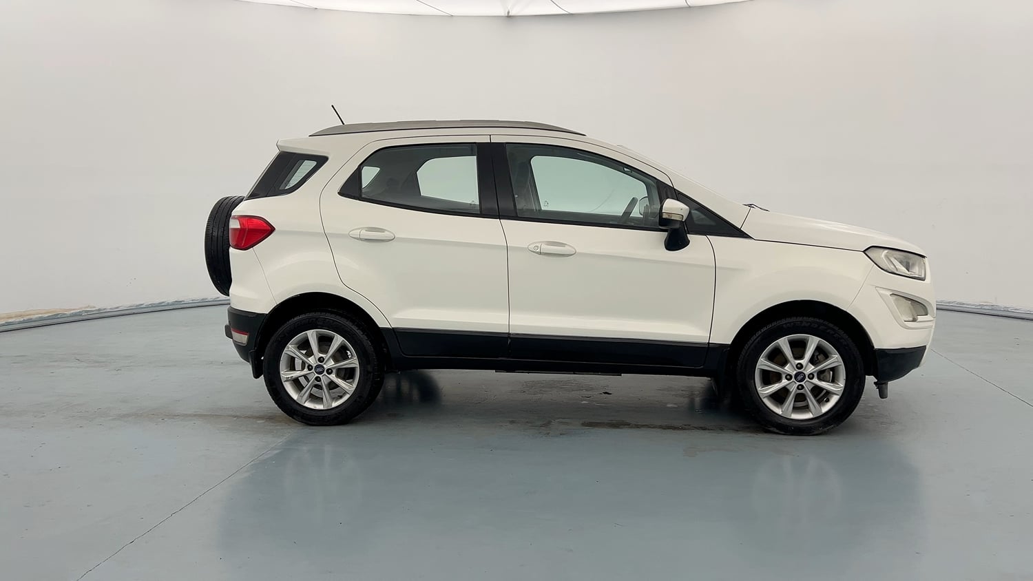 Used 2018 Ford EcoSport Titanium 1.5L TDCi Diesel Manual exterior RIGHT SIDE VIEW