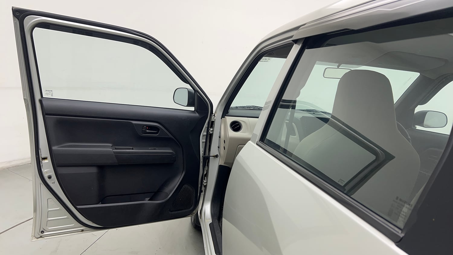 Used 2020 Maruti Suzuki Wagon R 1.0 LXi 1.0 Petrol Manual interior LEFT FRONT DOOR OPEN VIEW