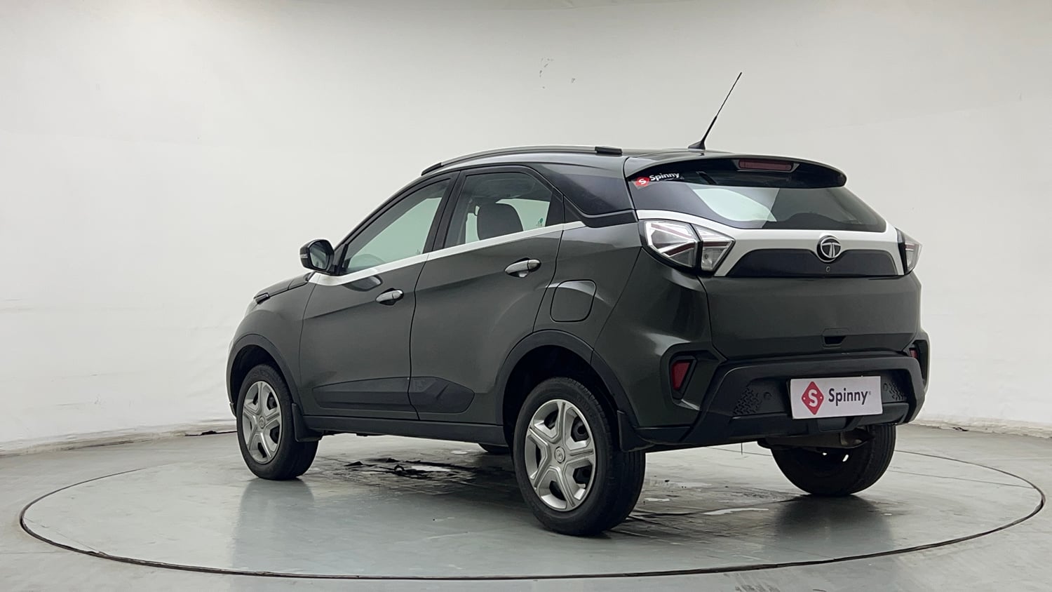 Used 2021 Tata Nexon XM Petrol Manual exterior LEFT REAR CORNER VIEW