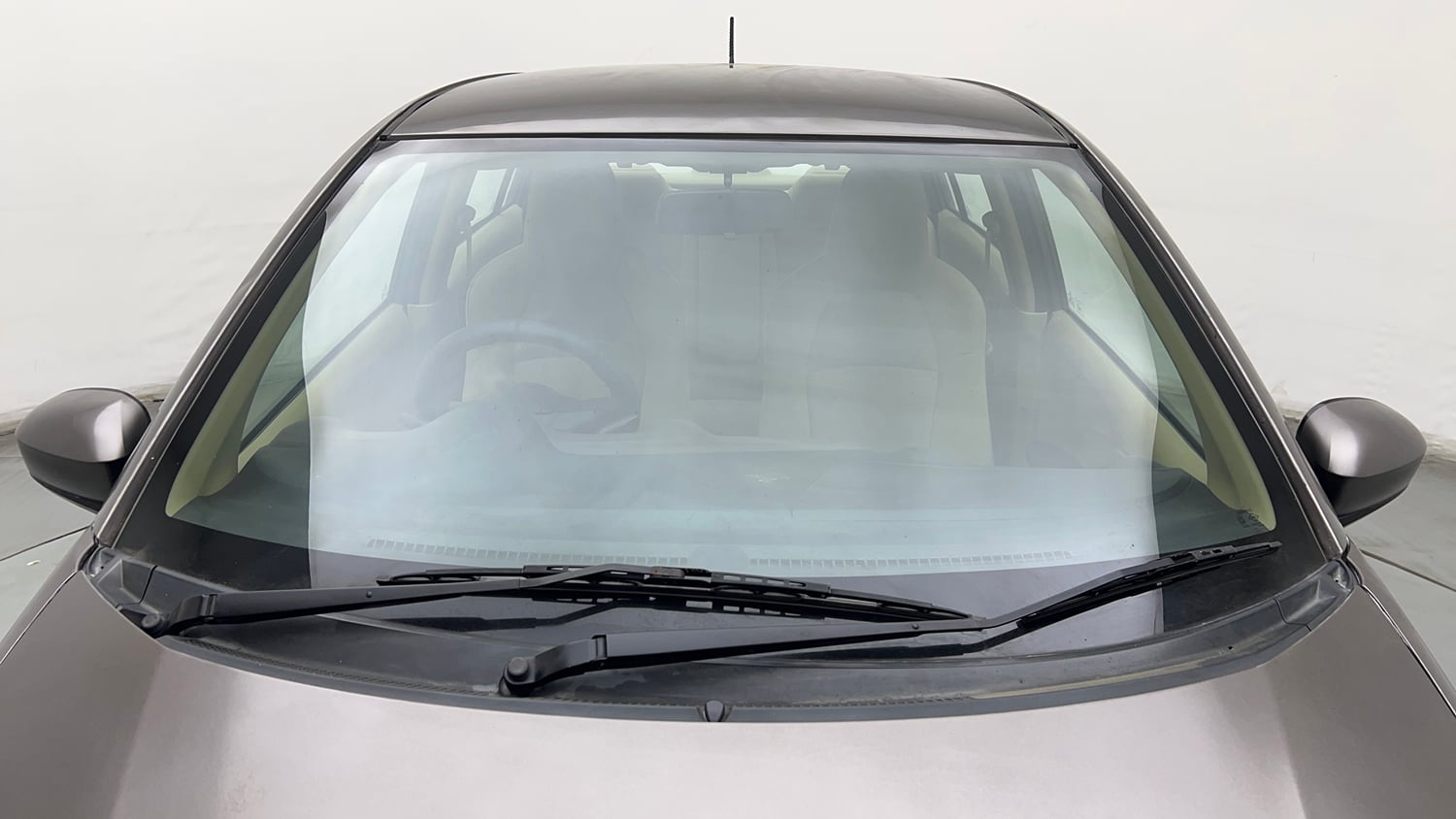 Used 2013 Honda Amaze 1.2 S i-VTEC Petrol Manual exterior FRONT WINDSHIELD VIEW