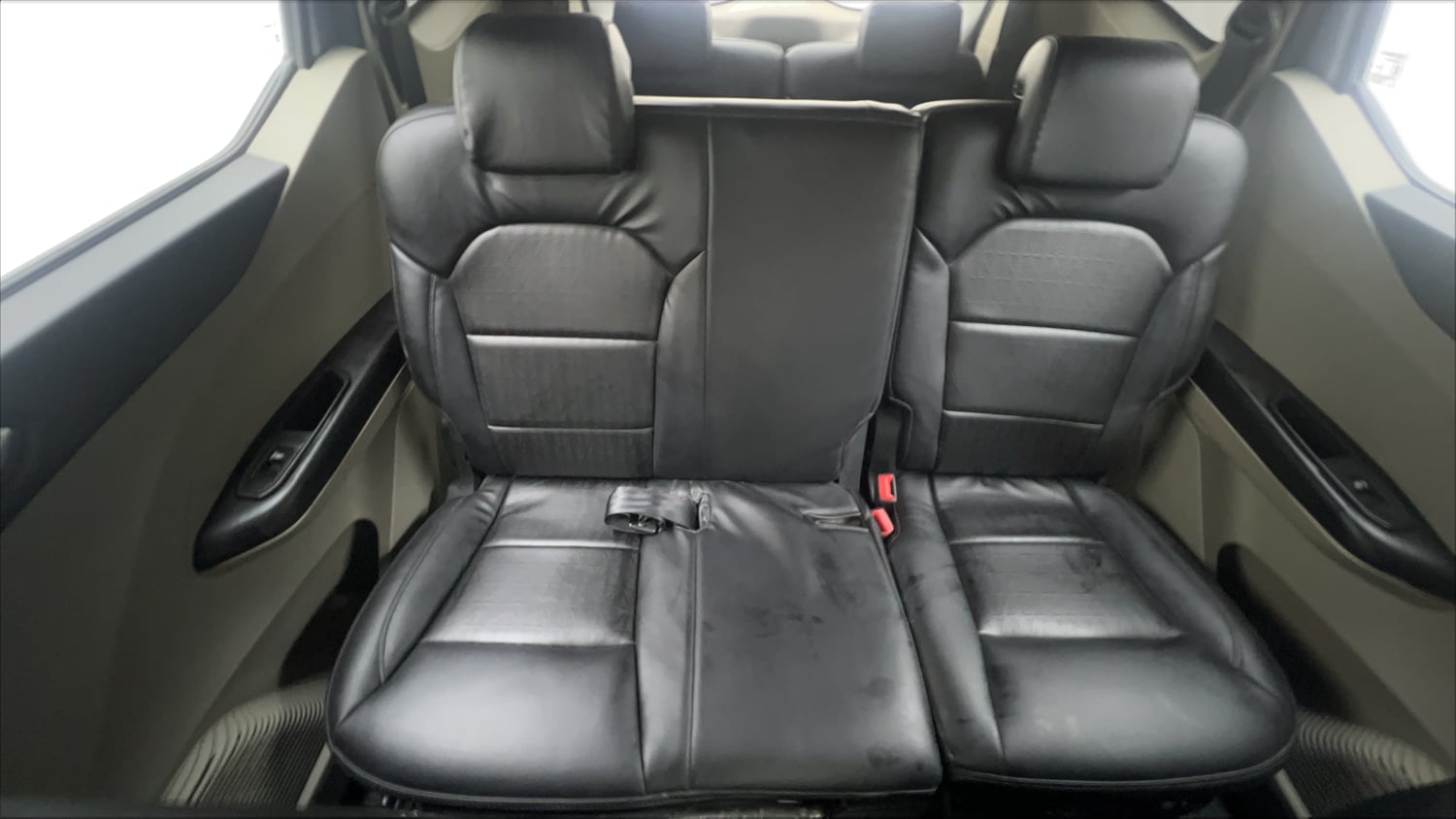 Used 2021 Renault Triber RXZ Petrol Manual interior REAR SEAT CONDITION VIEW