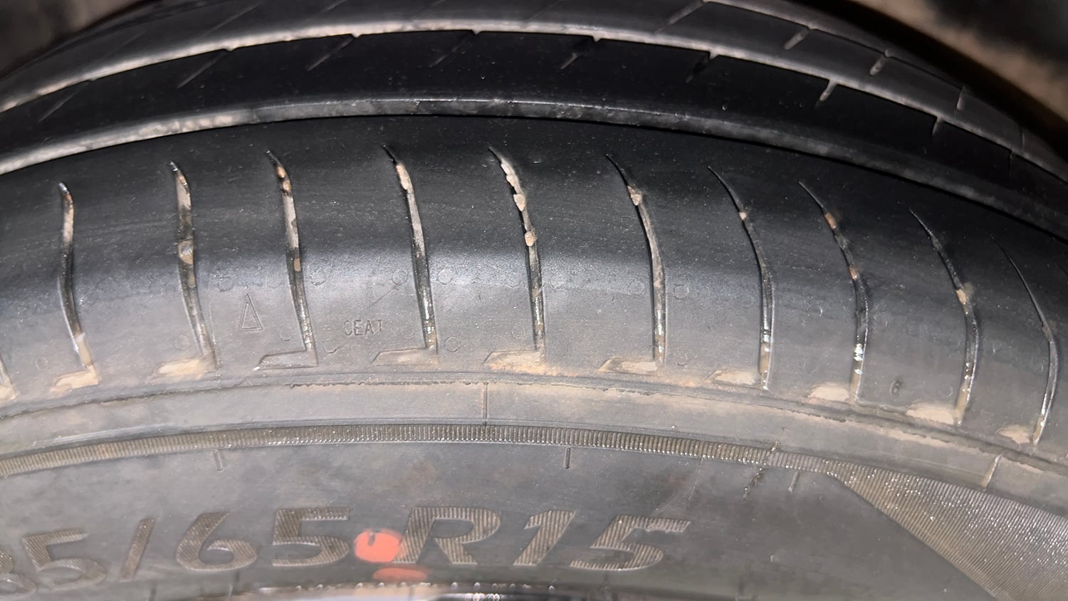 Used 2024 Maruti Suzuki Dzire ZXi Plus AMT Petrol Automatic tyres RIGHT REAR TYRE TREAD VIEW