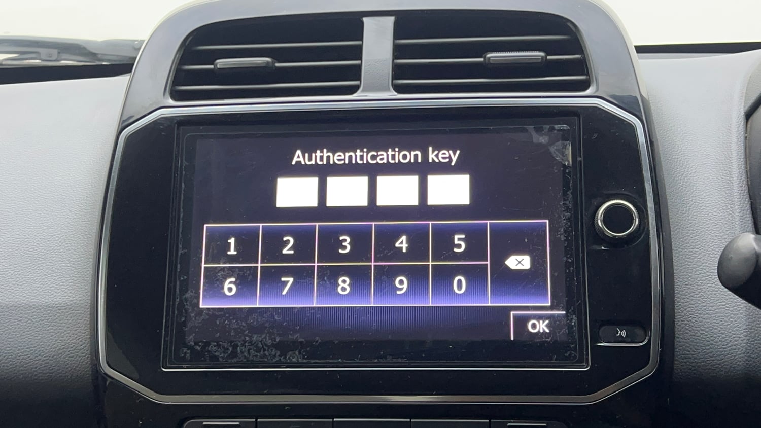 Used 2020 Renault Kwid RXT 1.0 Opt Petrol Manual top_features Touch screen infotainment system