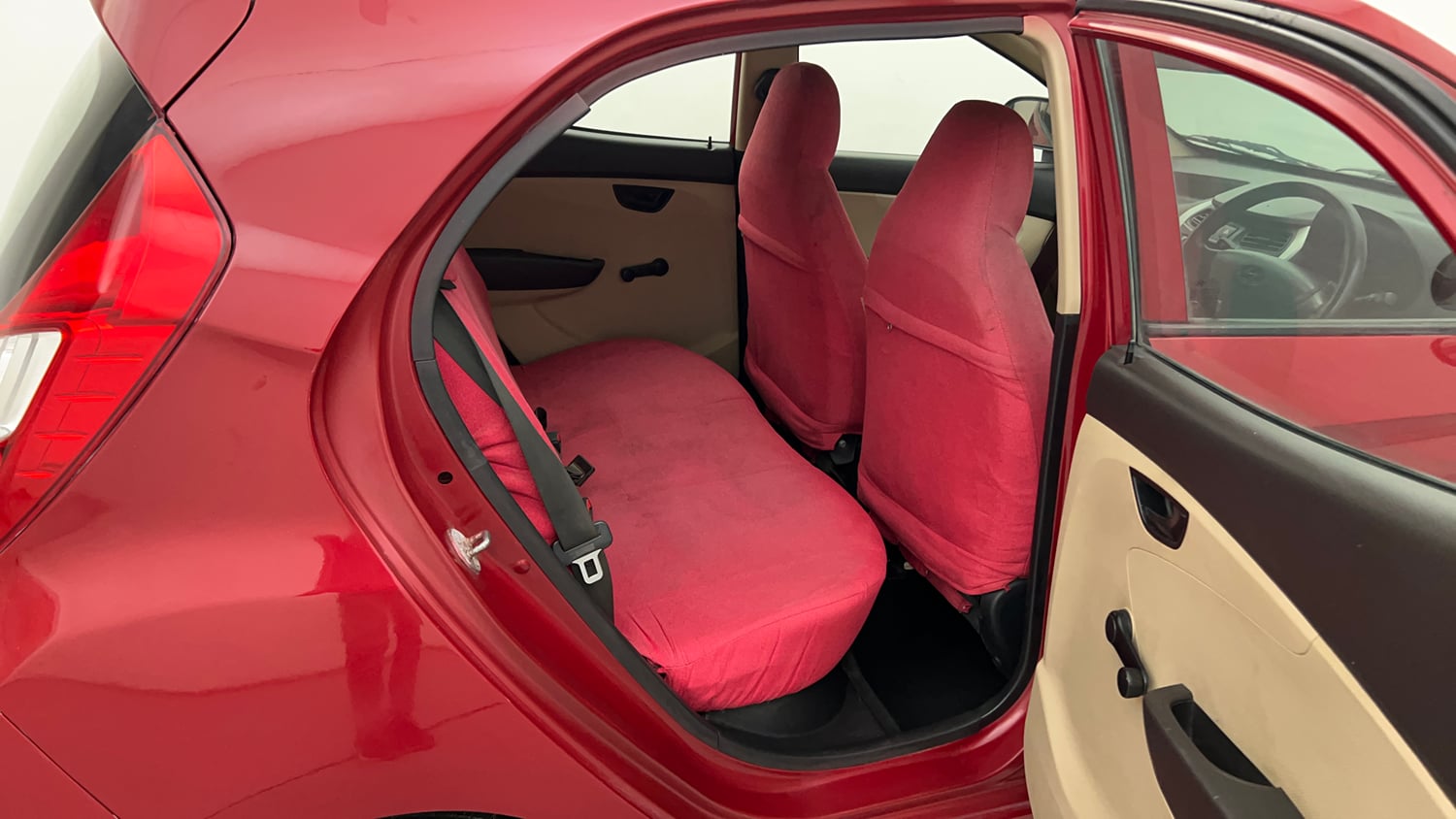 Used 2015 Hyundai Eon Era Petrol Manual interior RIGHT SIDE REAR DOOR CABIN VIEW