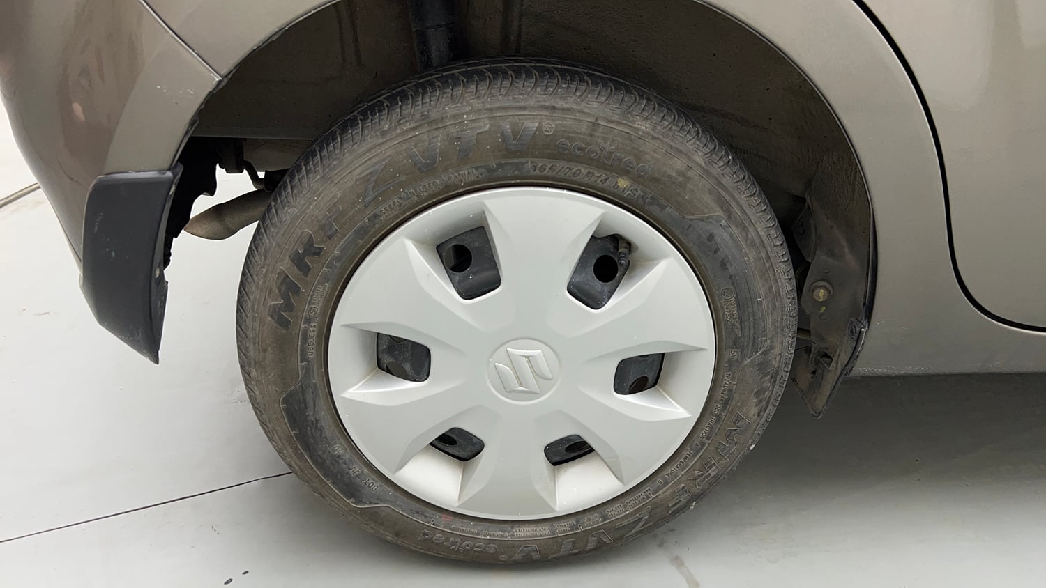 Used 2025 Maruti Suzuki Wagon R VXI 1.0 CNG Cng Manual tyres RIGHT REAR TYRE RIM VIEW