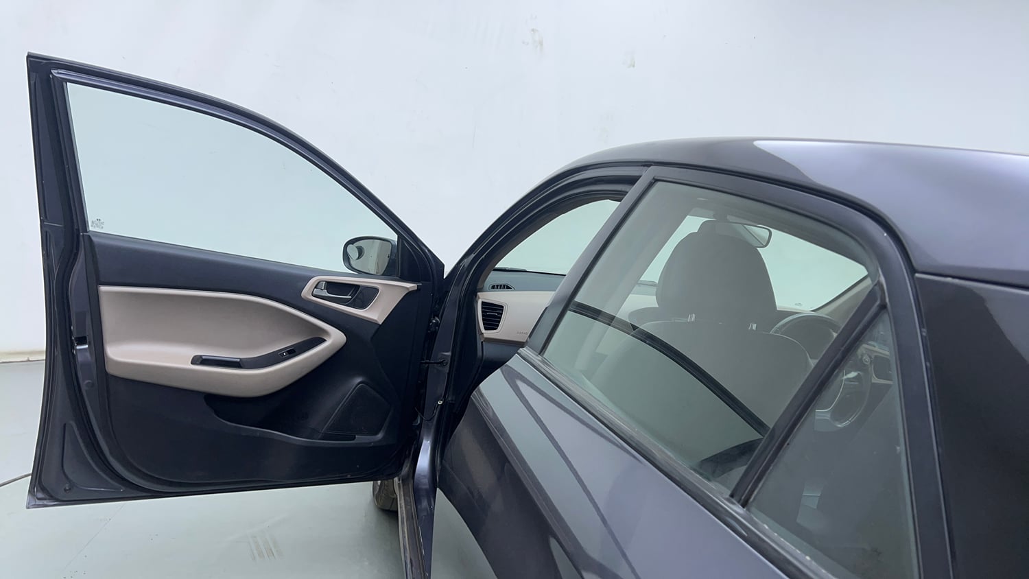 Used 2017 Hyundai Elite i20 Asta 1.2 Petrol Manual interior LEFT FRONT DOOR OPEN VIEW