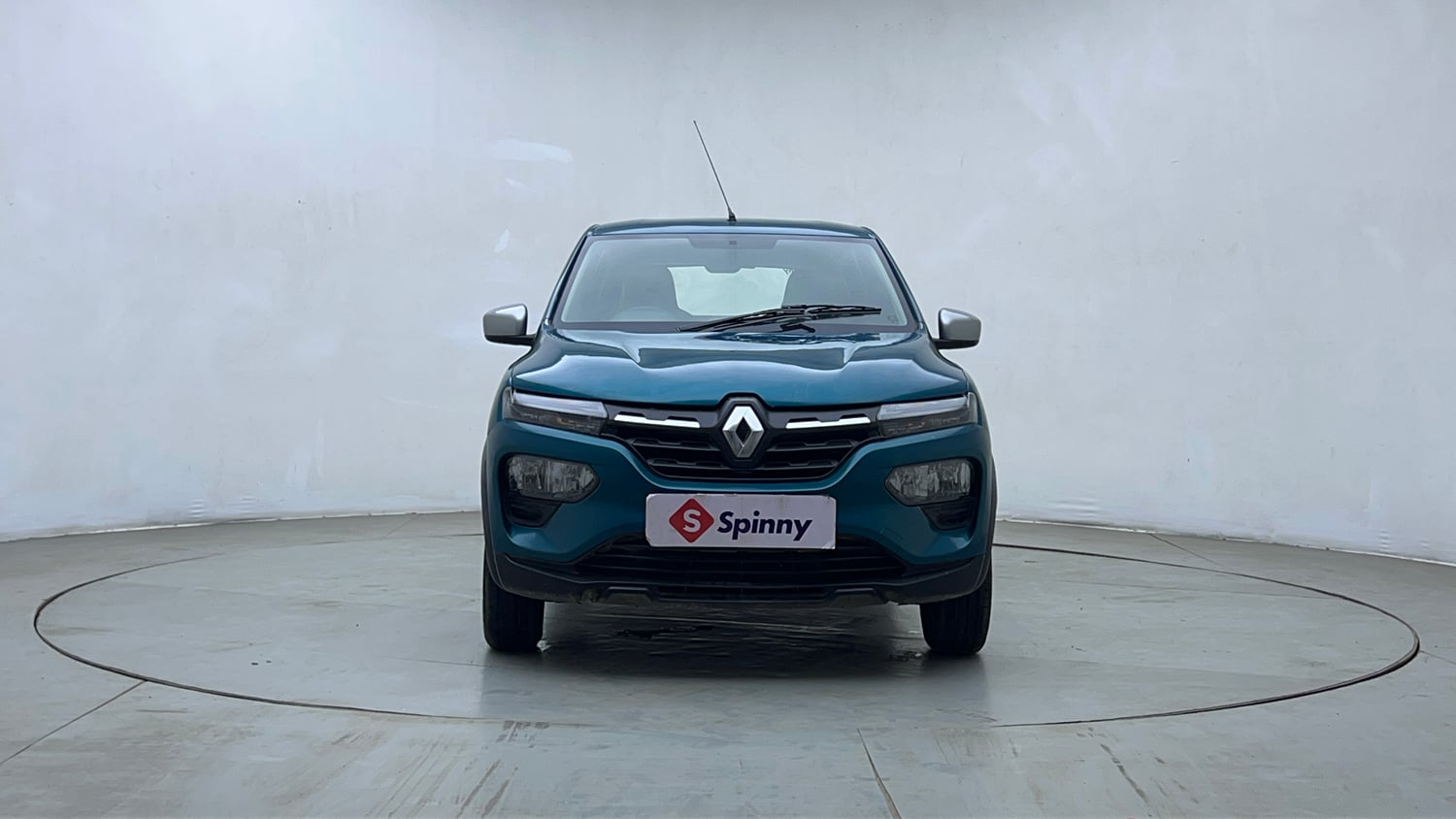 Used 2021 Renault Kwid RXT 1.0 Opt Petrol Manual exterior FRONT VIEW