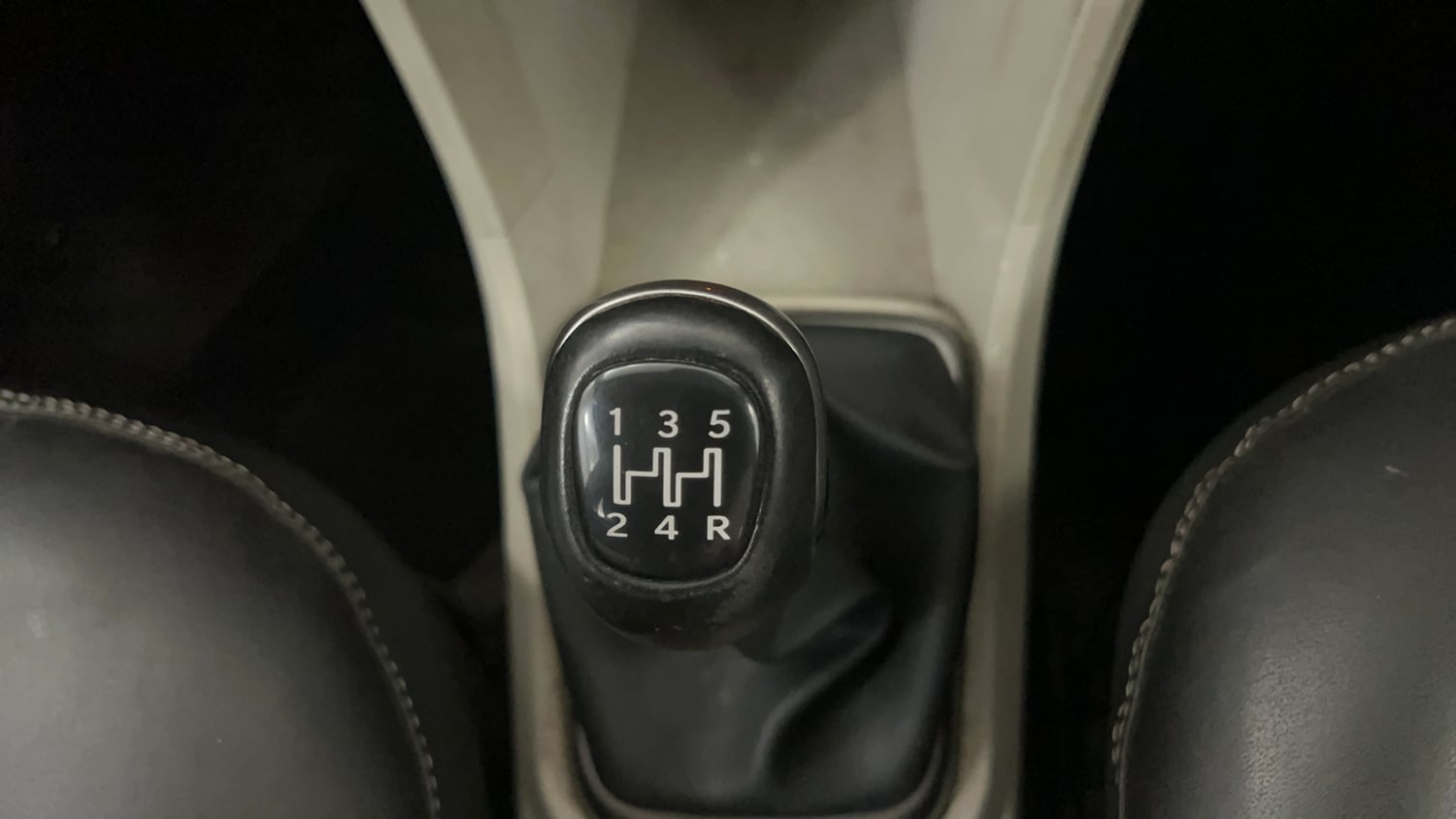 Used 2022 Tata Tigor XZ Plus Petrol Manual interior GEAR  KNOB VIEW