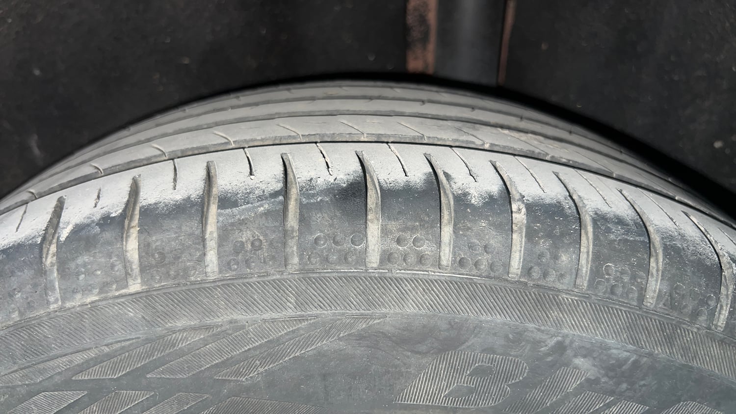 Used 2016 Ford EcoSport Titanium 1.5L Ti-VCT AT Petrol Automatic tyres LEFT REAR TYRE TREAD VIEW
